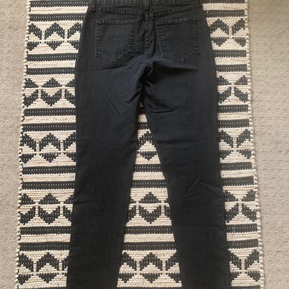 Jeans - Picture 2 of 3